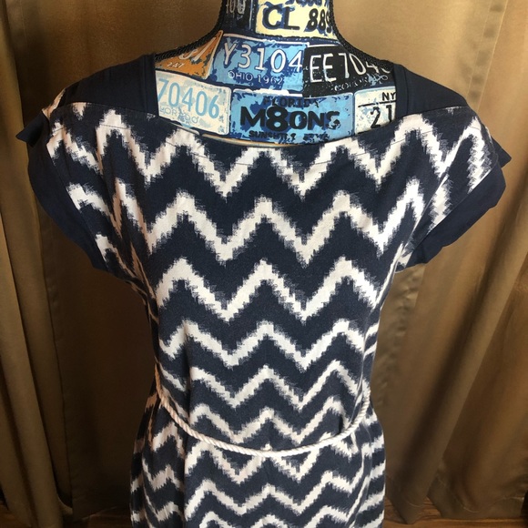 Tommy Hilfiger Short Sleeve Chevron Dress - Picture 3 of 16